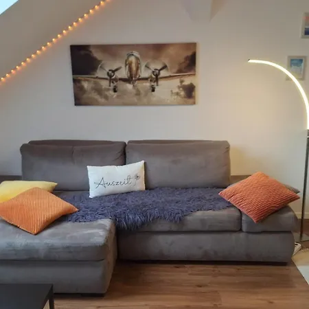 Auszeit2 - Stilvolle Dachwohnung Mit Parkplatz - Zentrumsnah Apartment *